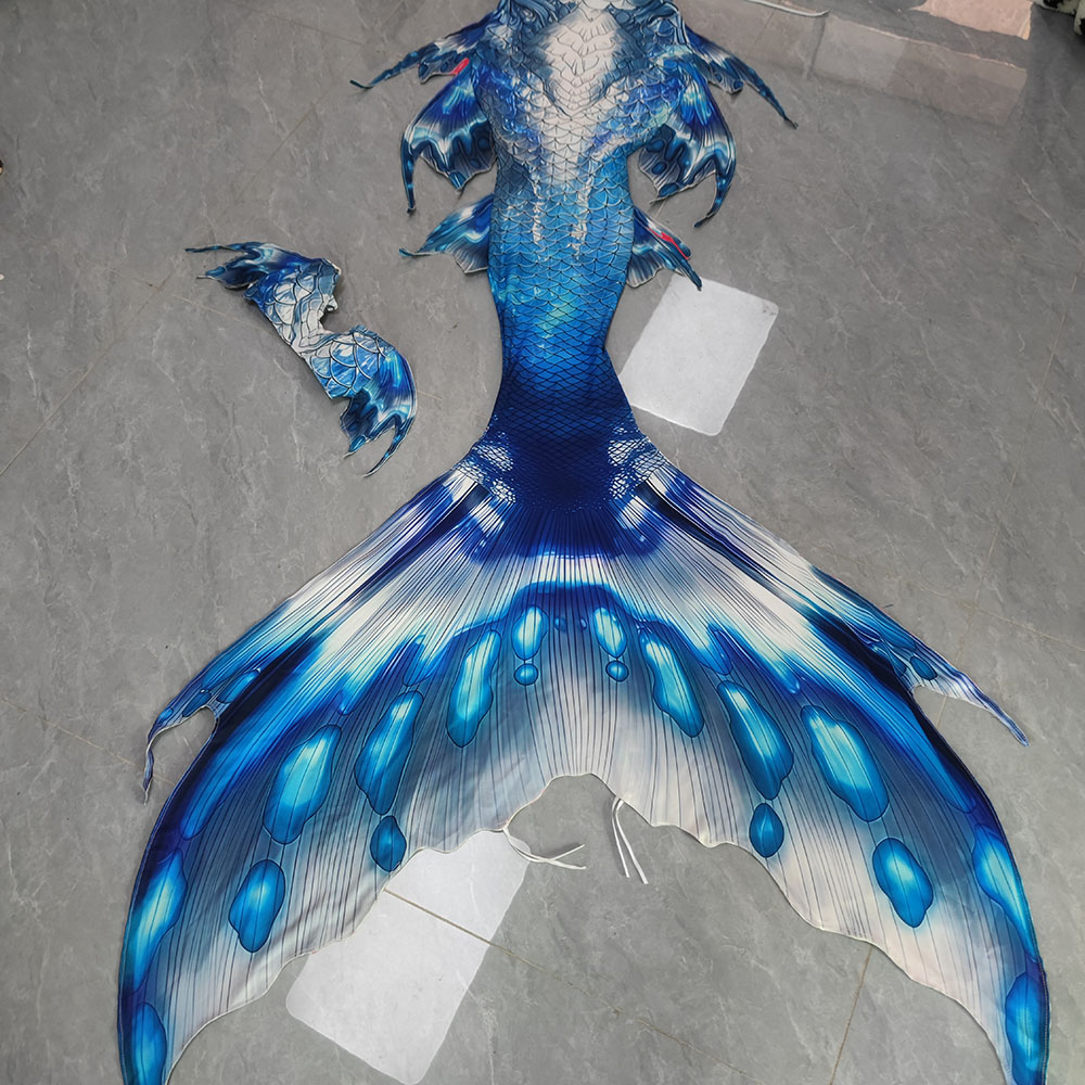 Kolorowy strój syreny z ogonem – Aquarium & Marine Museum Kota Kinabalu recenzja i cena